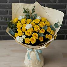 Букет цветов из:  Розы в Цильне