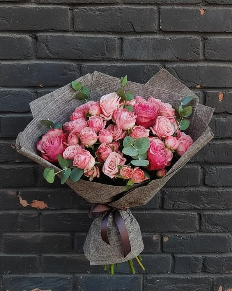 Букет цветов из: Розы в Цильне