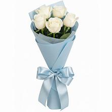 Букет 5 Белых роз Проуд в Цильне