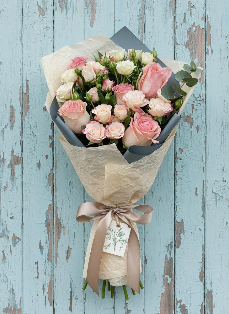 Букет цветов из: Розы в Цильне