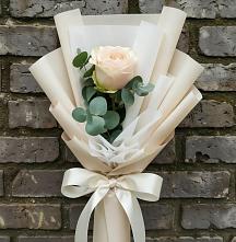 Букет цветов из:  Розы в Цильне