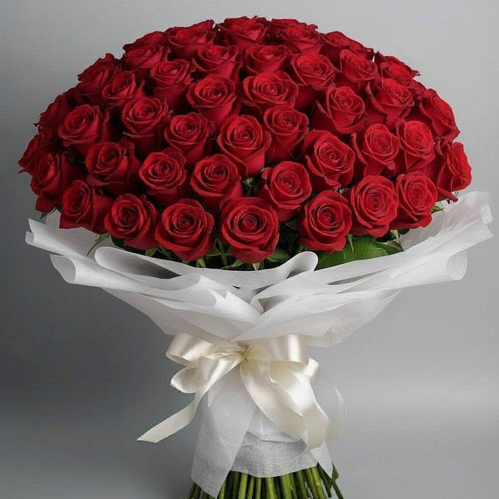 Букет 101 Красная роза Блэк Мэджик в Цильне
