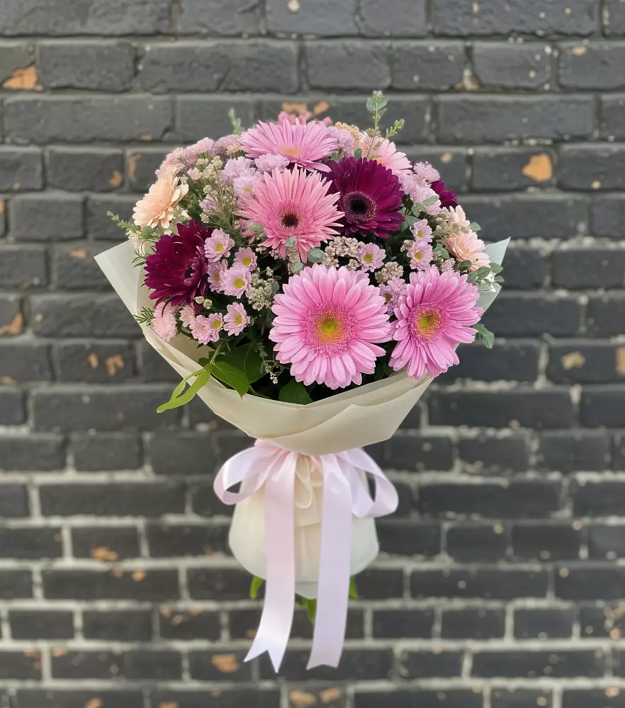 Букет цветов из: Герберы и Хризантемы в Цильне