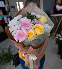 Букет цветов из:  Герберы, Розы и Хризантемы в Цильне