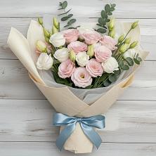 Букет цветов из:  Лизиантусы в Цильне