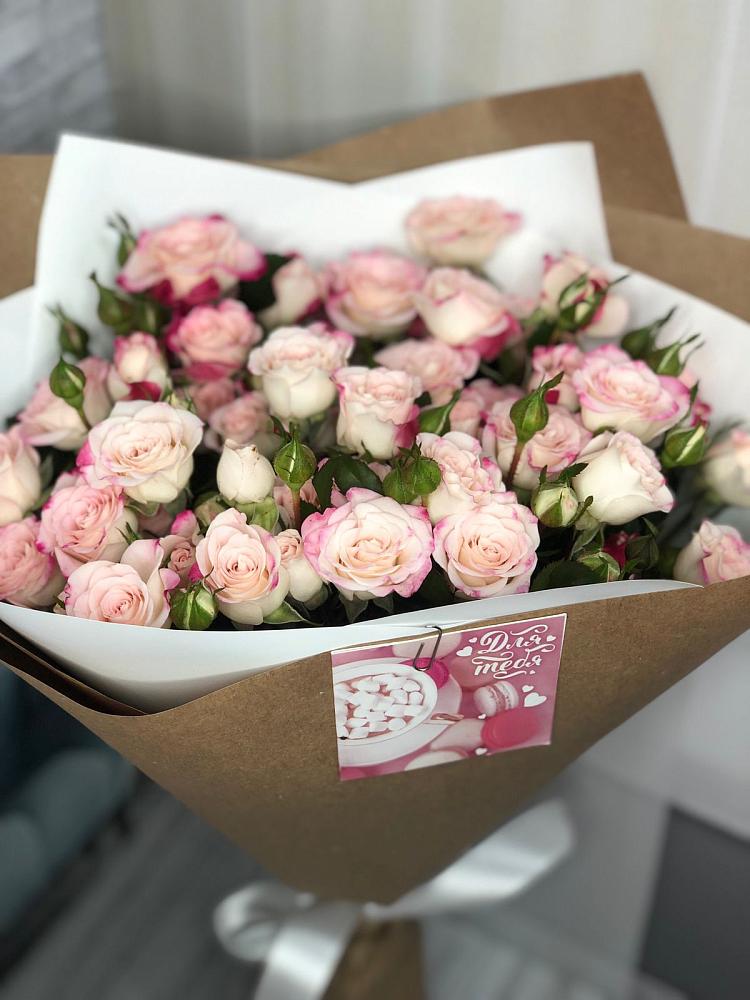 Букет цветов из: Розы в Цильне