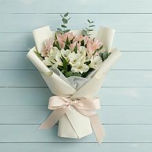 Букет цветов из:  Альстромерии в Цильне