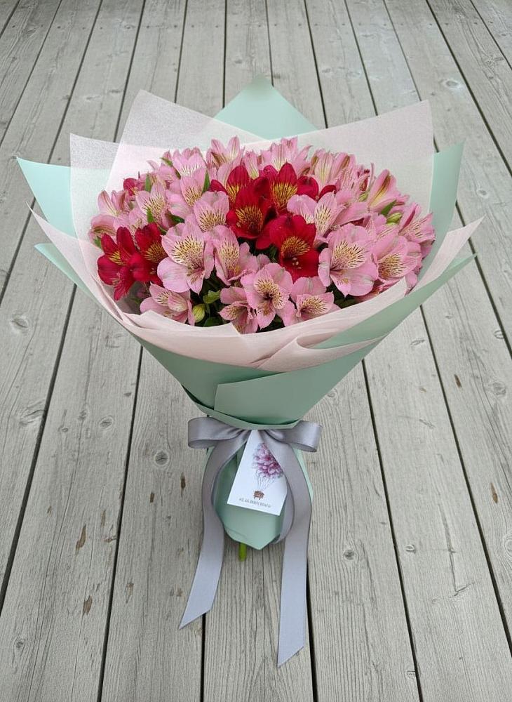 Букет цветов из: Альстромерии в Цильне