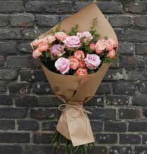 Букет цветов из:  Розы в Цильне
