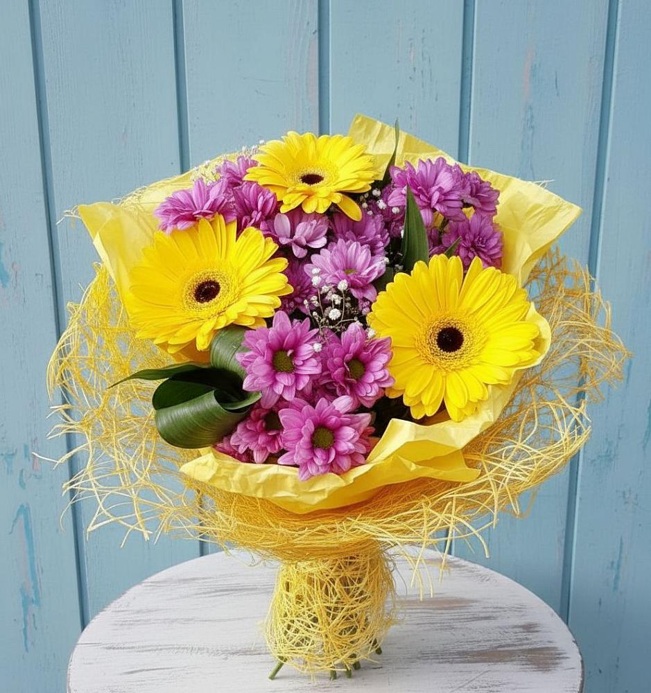 Букет цветов из: Хризантемы и Герберы в Цильне