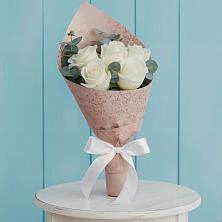 Букет цветов из:  Розы в Цильне