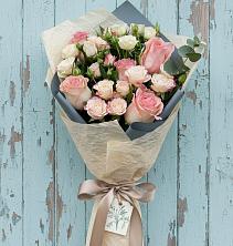 Букет цветов из:  Розы в Цильне