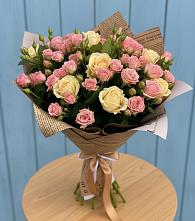 Букет цветов из:  Розы в Цильне