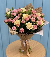 Букет цветов из:  Розы в Цильне