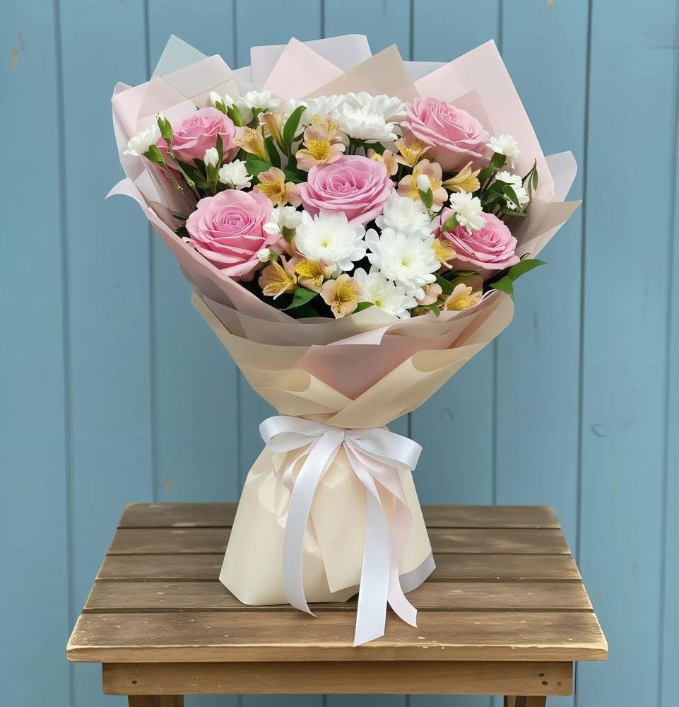 Букет цветов из: Гвоздики, Орхидеи и Розы в Цильне