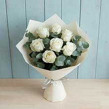 Букет Белые розы в Эвкалипте в Цильне