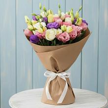 Букет цветов из:  Лизиантусы в Цильне