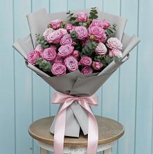 Букет цветов из:  Розы в Цильне